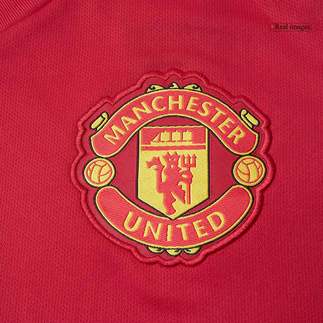 B.FERNANDES #8 Manchester United Home Soccer Jersey 2025/26 Red