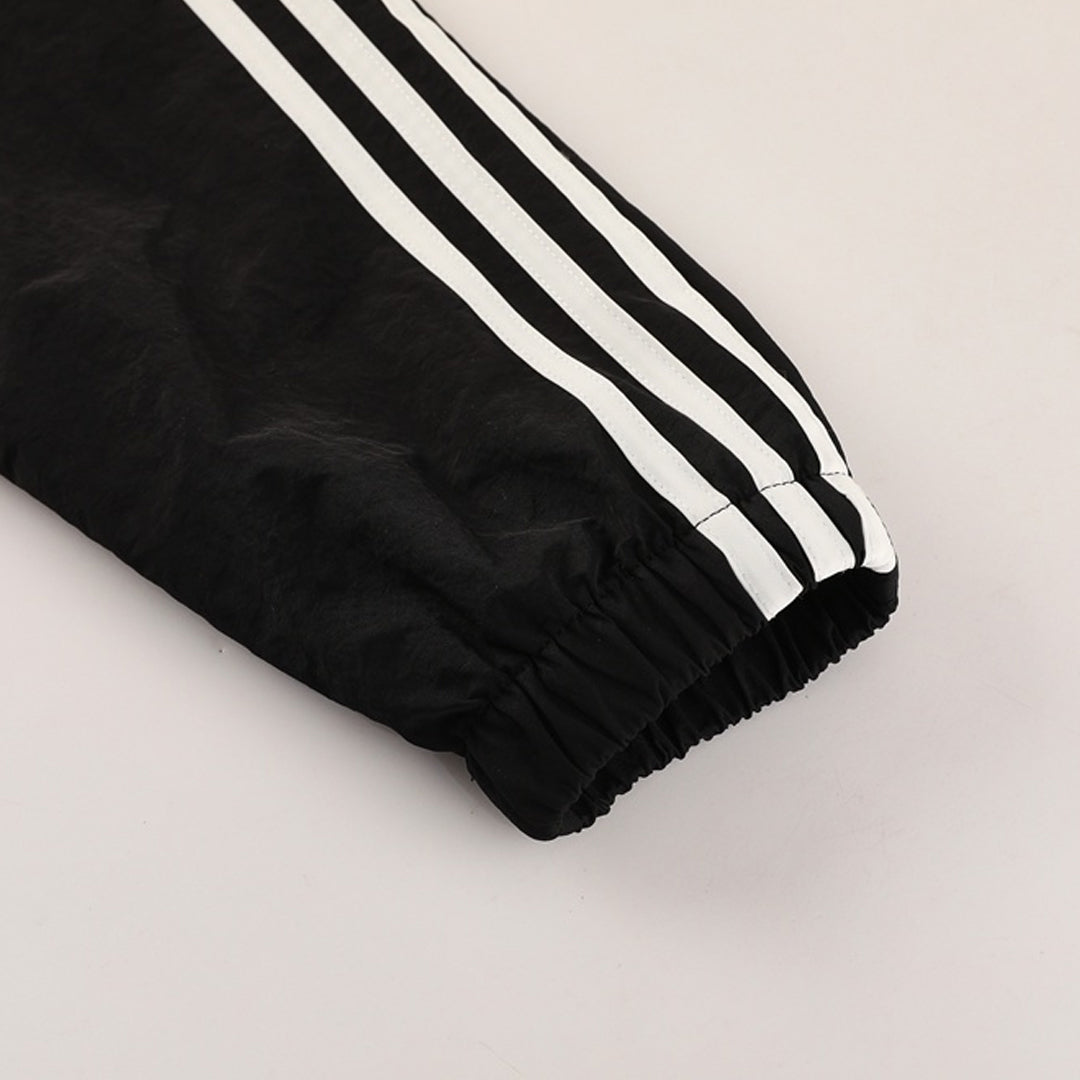 25/26 Manchester United Windbreaker Jacket Black