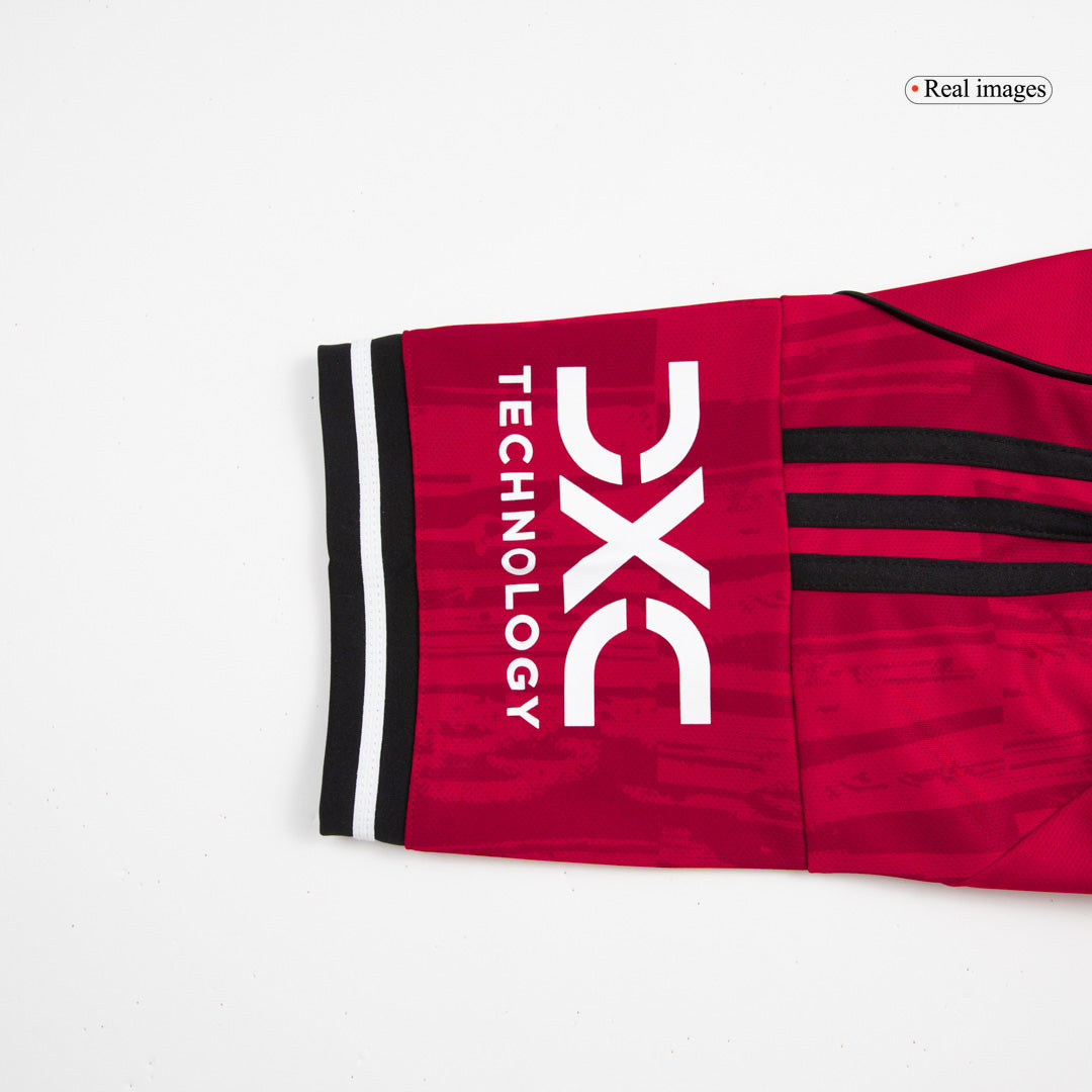B.FERNANDES #8 Manchester United Home Soccer Jersey 2025/26 Red